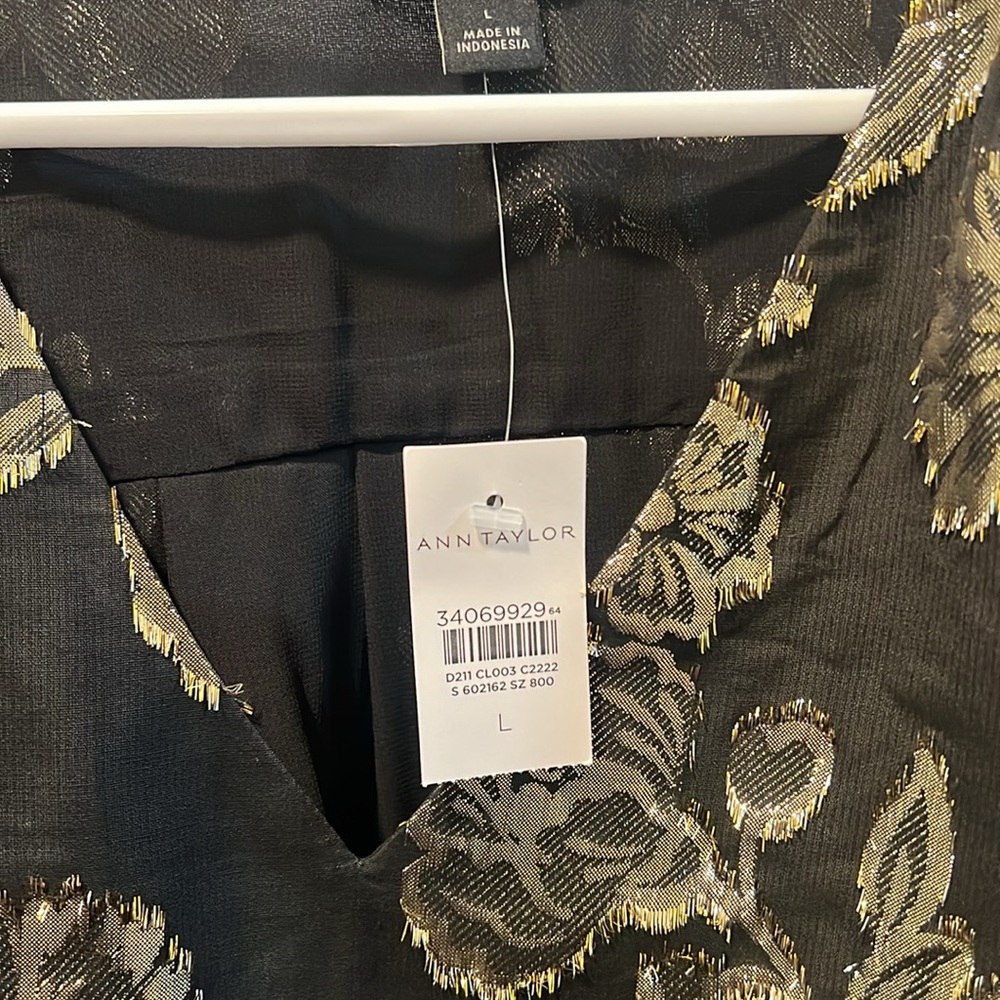 Ann Taylor Black and Gold blouse. NEW with tags. Large - Picture 3 of 6